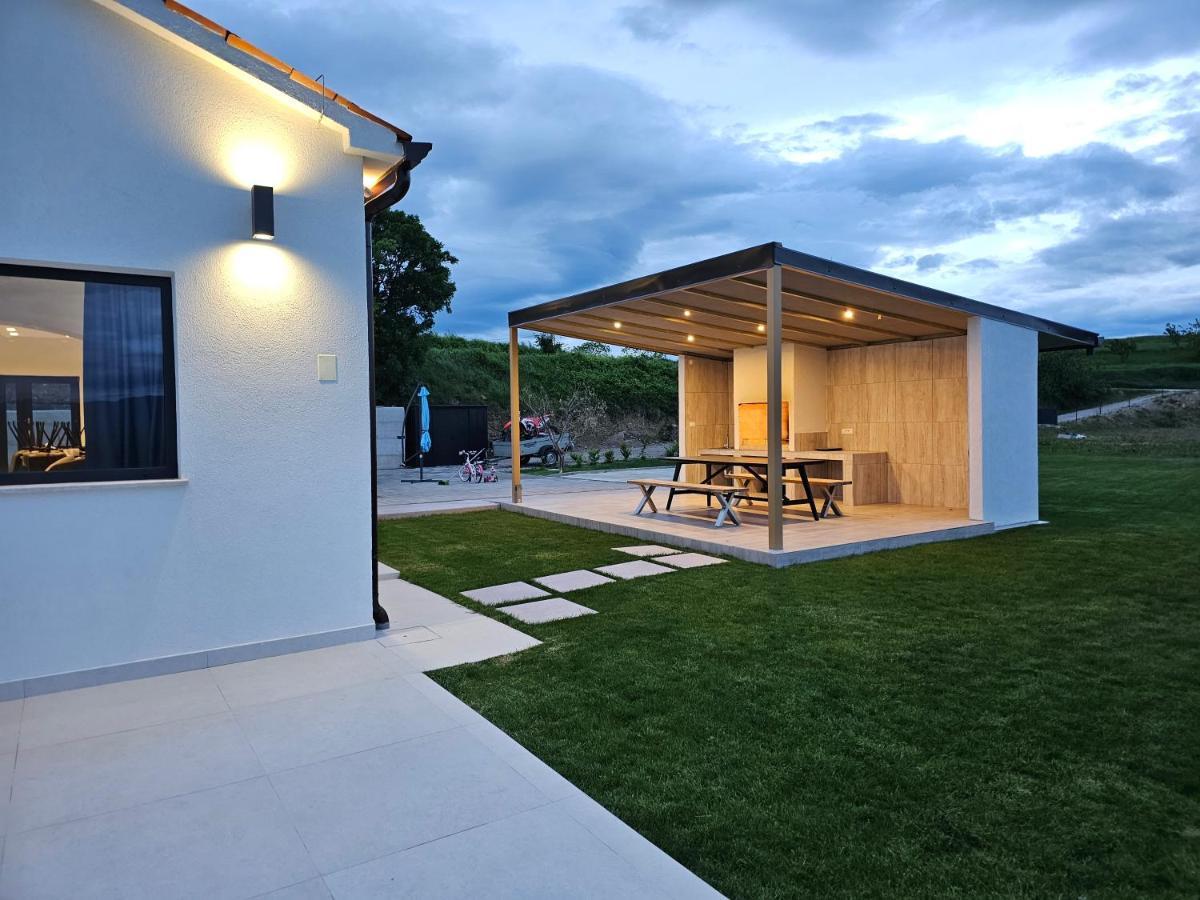 Villa Panorama Buzet Exterior foto